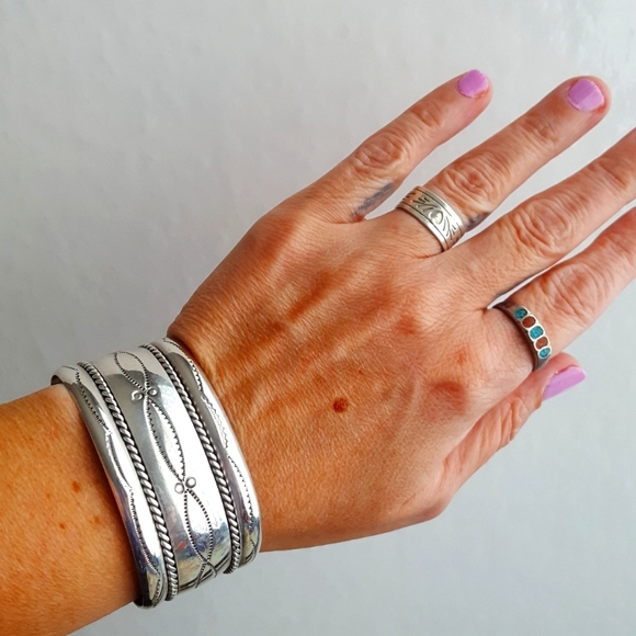 🌙SIGNED Sterling Navajo Bracelet 💫 Tahe Cuff - Picture 8 of 10